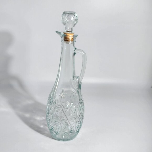 Starburst Daisy In Triangles Cut Glass Decanter With Stopper and Cork Vintage - Picture 1 of 11